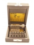 Utensile per stringere sfere e corone