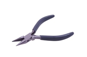 Pinza a becchi semi tondi zigrinati